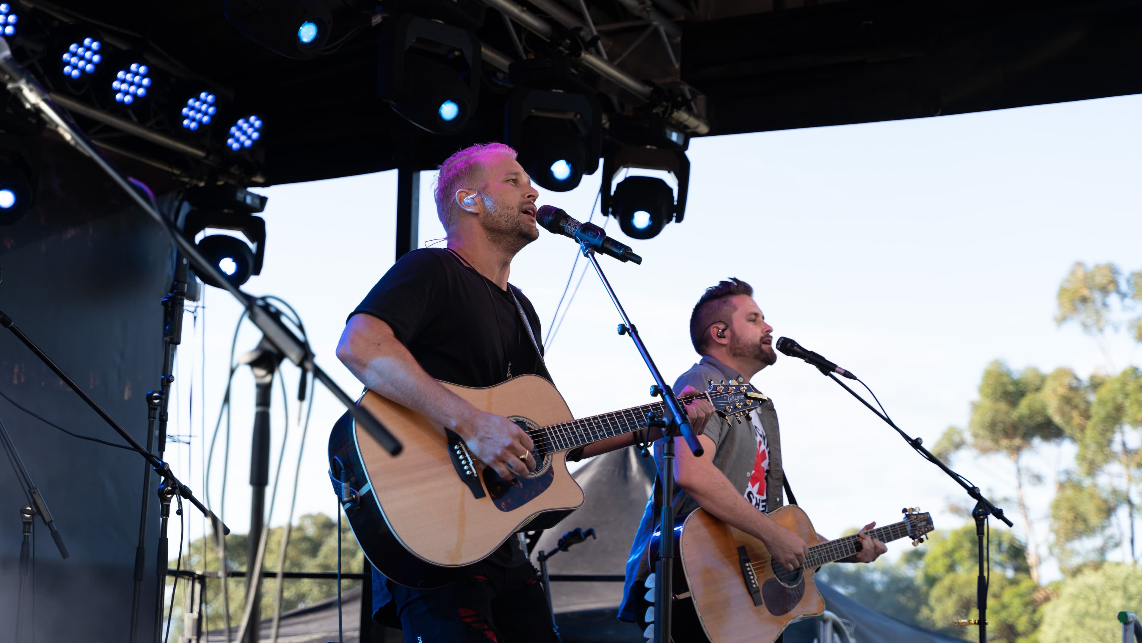 Sam + Sam live at Barmah Hotel