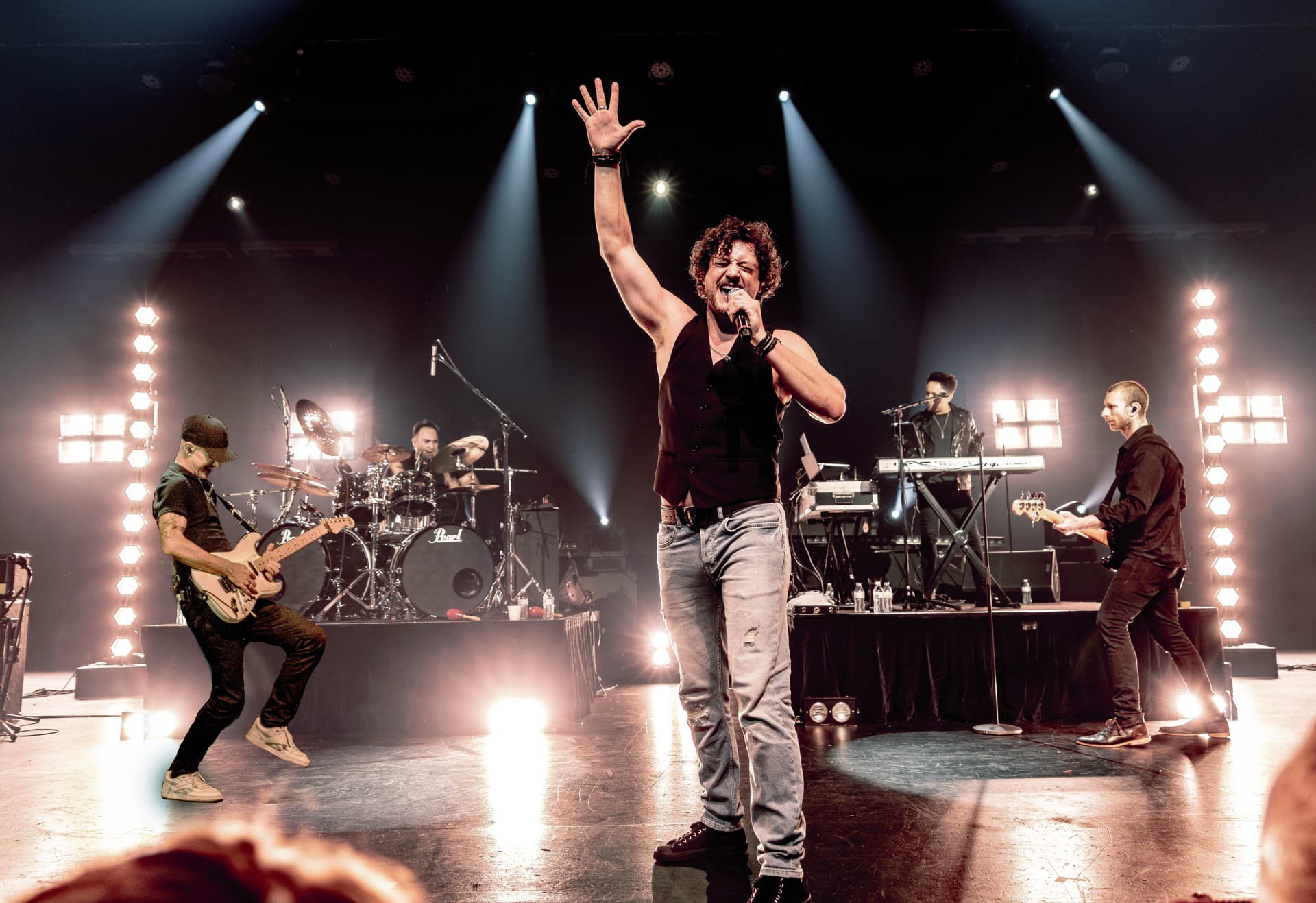 Rob Mills performs the songs of Bon Jovi